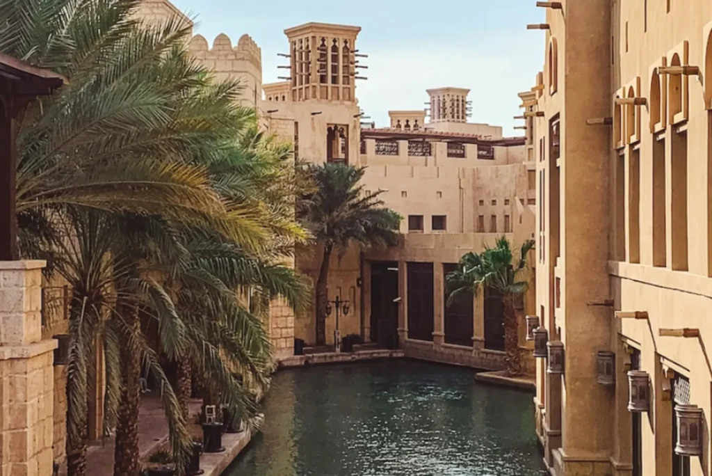 Luxurious Landscapes