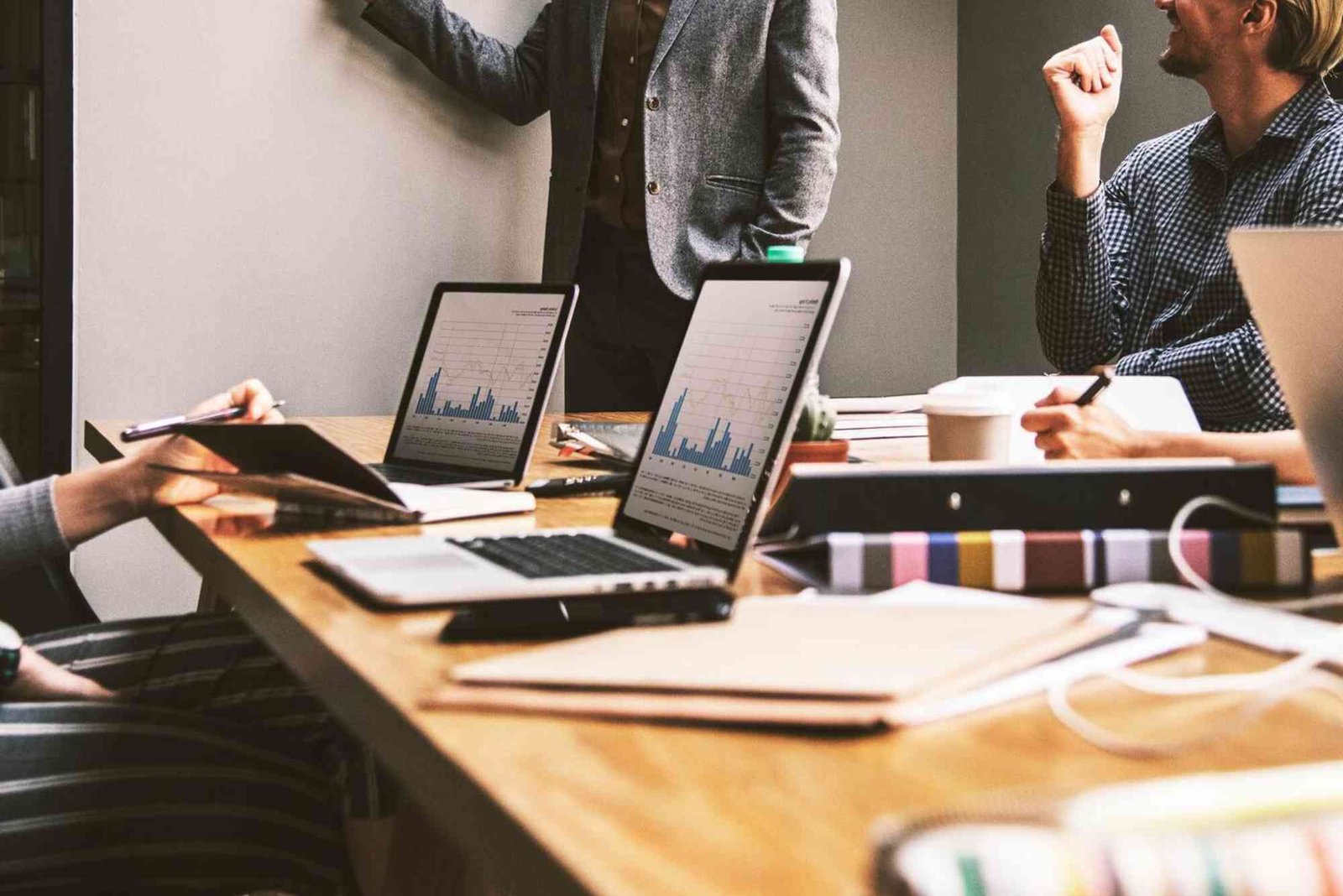 The Impact of Guest Posting on Building Brand Trust and Authority.