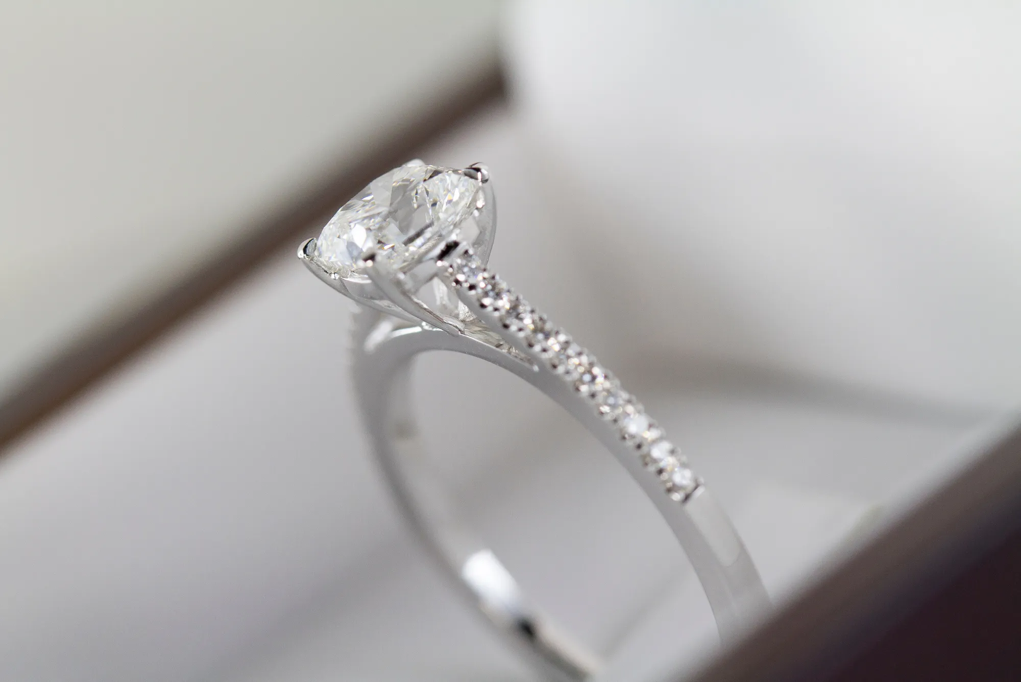 A Guide to Choosing the Perfect Engagement Ring