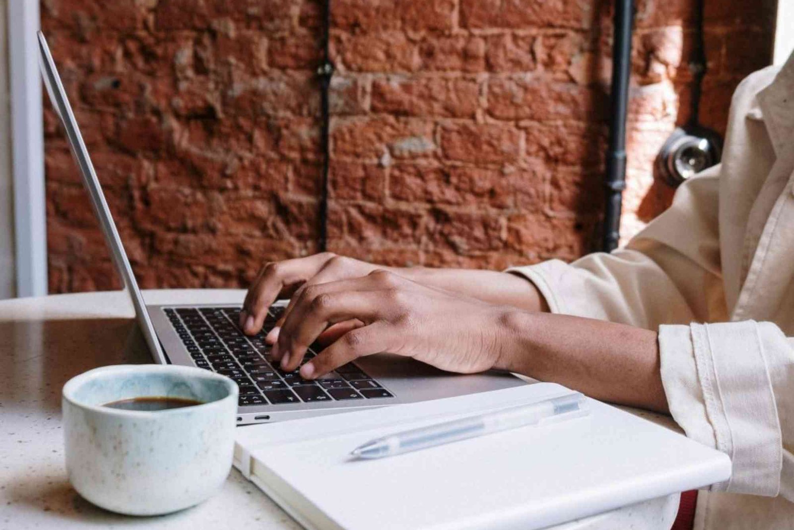 Integrating Guest Posting into a Holistic Link Building Strategy