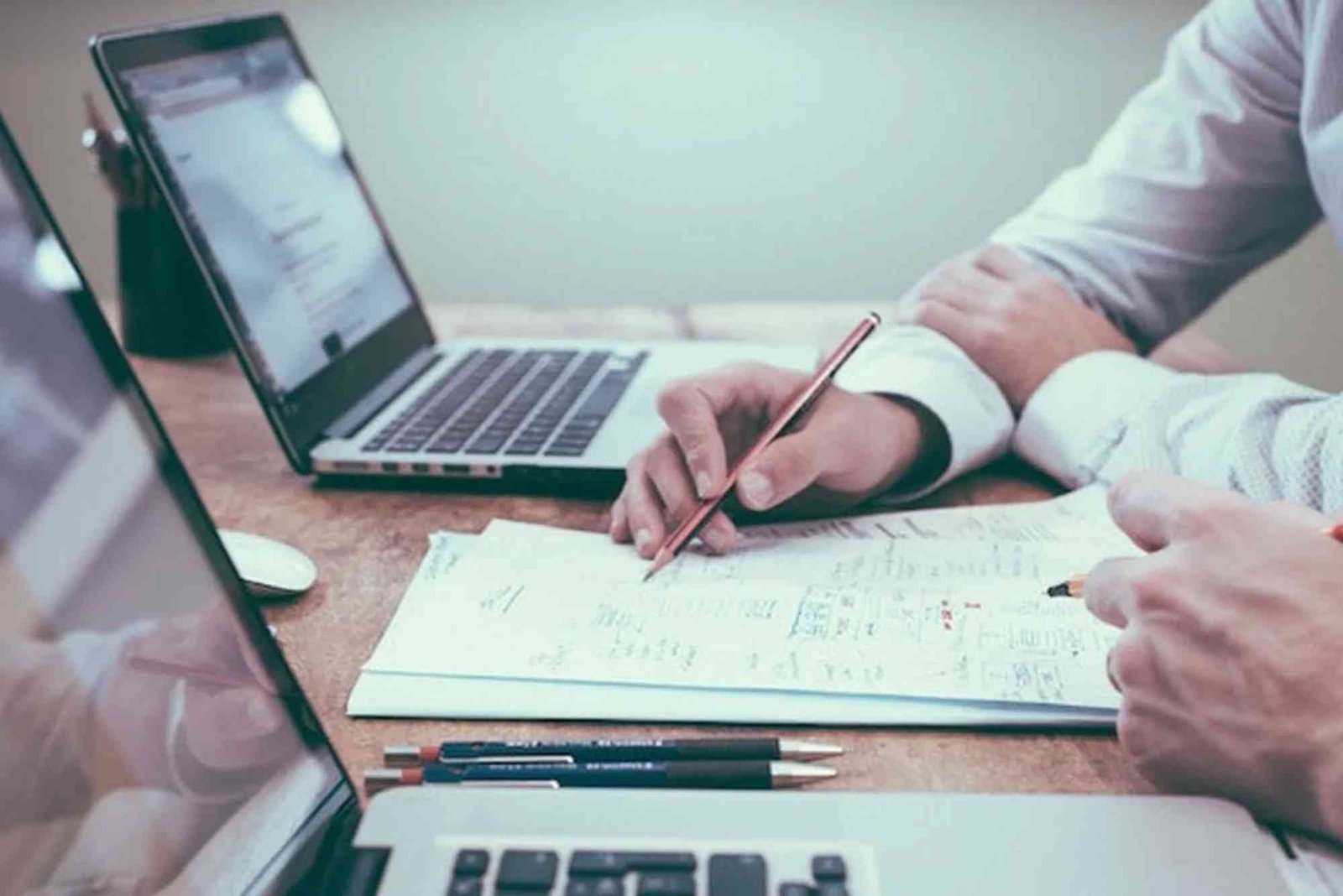 Guest Posting Tactics for the Financial Services Sector